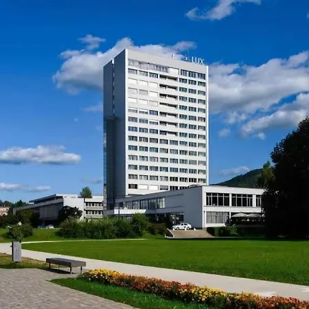 Lux 1960 * באנסקה ביסטריצה