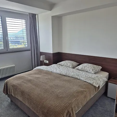 Lux 1960 באנסקה ביסטריצה