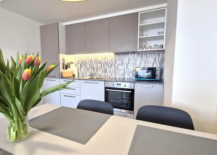 Lux 1960 * באנסקה ביסטריצה